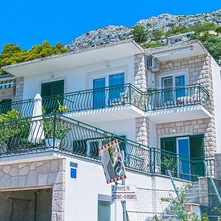 Apartments With A Parking Space Brela, Makarska - 16603 외부 사진