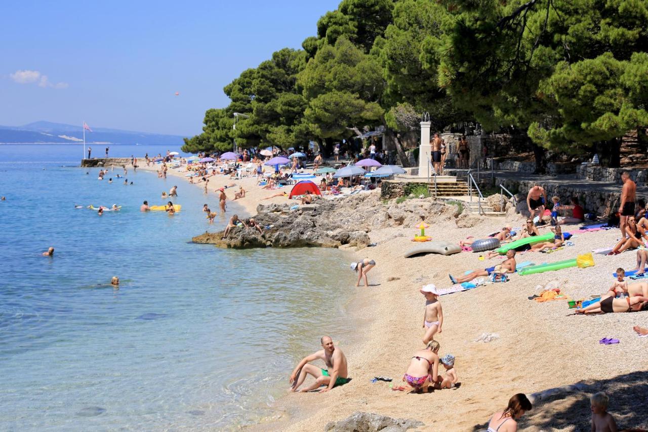 Apartments With A Parking Space Brela, Makarska - 16603 외부 사진
