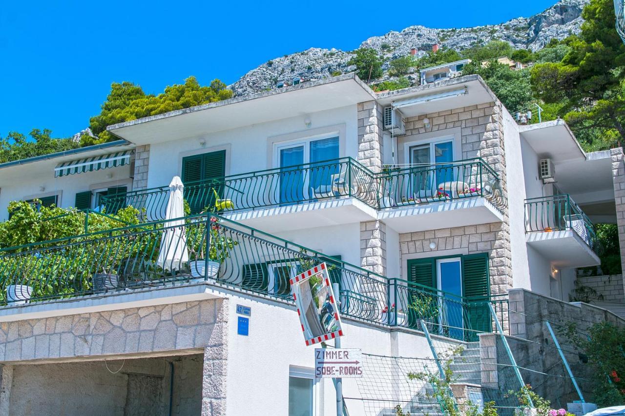 Apartments With A Parking Space Brela, Makarska - 16603 외부 사진