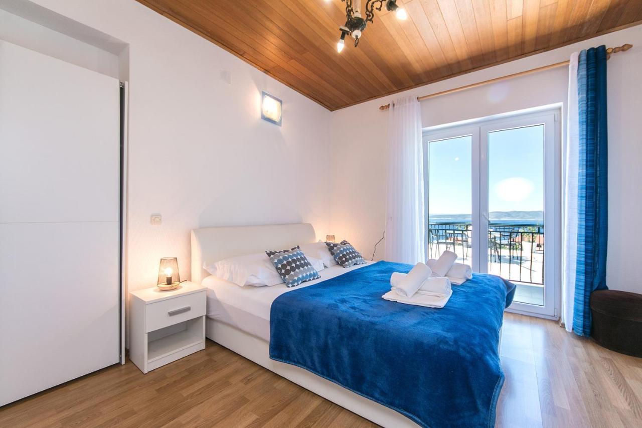 Apartments With A Parking Space Brela, Makarska - 16603 외부 사진