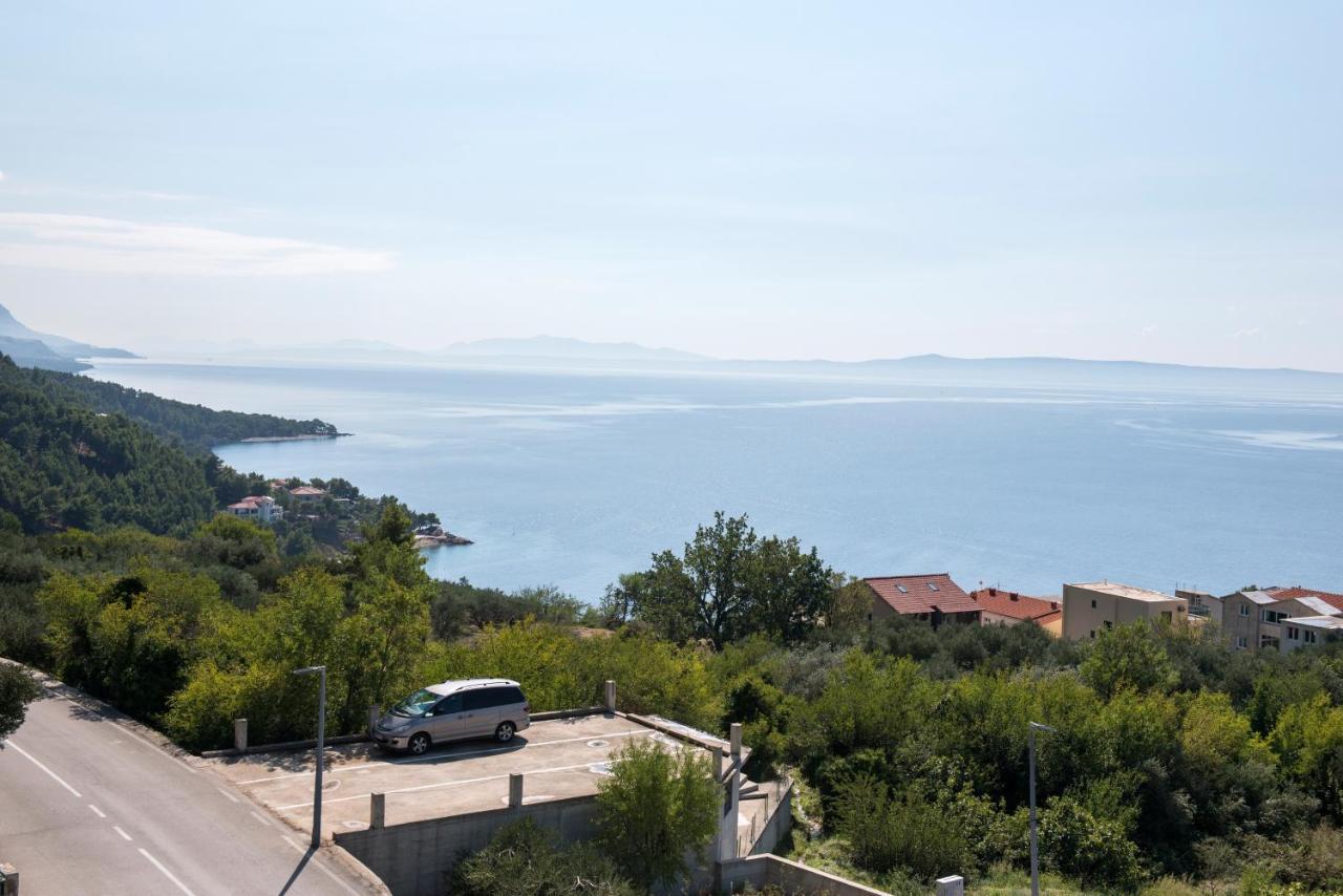 Apartments With A Parking Space Brela, Makarska - 16603 외부 사진